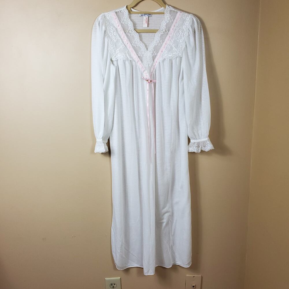 Vintage Lily of France White Laced Maxi Nightgown Size S